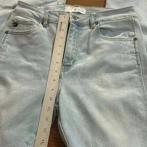 KanCan premium light wash high rise, stretch, flare jeans with raw hem women’s 9 - Picture 3 of 9